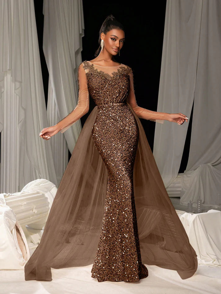 Elegant Long Lace Evening Dress for Women - Fashionable and Chic Party Gown with Sophisticated Style